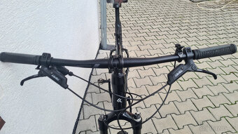 Kross Level 5.0,Hydraulické brzdy, Shimano Deore 1x11, Rám M - 5