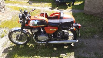 Jawa 350/634-8 se sidekarou - 5