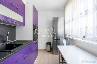 Prodej bytu 3+1 o velikosti 70m2 s lodžií, ulice Břenkova, O - 5