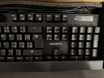 Gigabyte Force K83 - 5