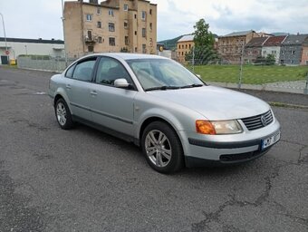Passat originál VR5 110 kw dobrá výbava - 5