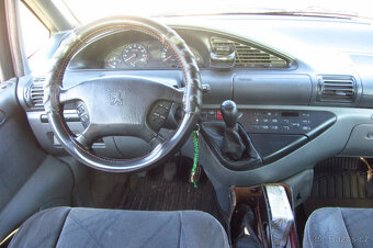 Prodám Peugeot 806, 2002, 100 kW, 258 000 km, pojízdné - 5