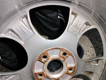 4ks alu disky orig. VW 5x112 r18 pneu 225/40 r18 - 5