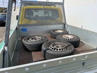 Volkswagen T5 Transporter 2.0i, 85kW, Valník, 5 míst, TZ - 5