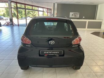 Toyota Aygo 1.0 VVTi COOL 2010 - 5