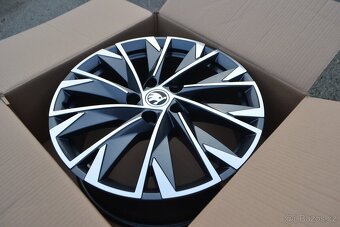 Škoda Karoq/Seat Ateca- NOVÉ 18 Alu disky 7Jx18 ET45, - 5