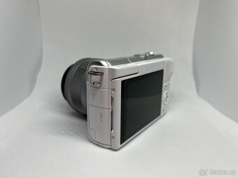 Canon M200 + Canon EF-M 15-45mm - 5