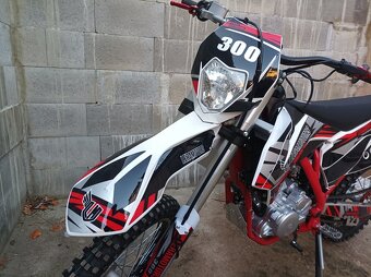 Pitbike Leramotors Killer PRO 300cc H2O – červená - 5