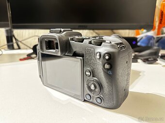 Canon EOS RP RF 24-105 f/4-7.1 IS STM s příslušenstvím - 5