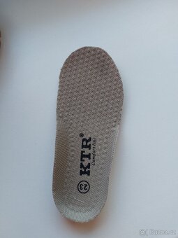 Dětské holínky KTR 23 super stav - 5
