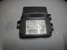 řídící jednotka elektronické parkovací brzdy VW - 5