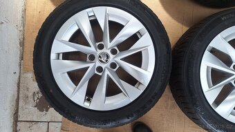 Alu kola Škoda 17" 5x112 zimní pneu 205/55 R17 5-6mm Octa4 - 5