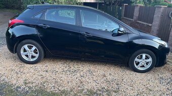 HYUNDAI i30 1.4i RV. 2014,SERVISNÍ KNIHA. - 5