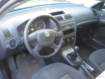 ŠKODA Octavia Combi 1,6MPi,75kW,r.v. 6/2011,koupen v ČR - 5