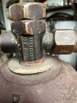 Plynová bomba prazdna - 5