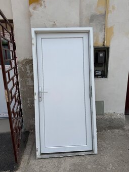 Vstupní dveře plast - 5