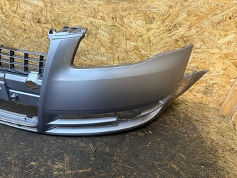 PŘEDNÍ NÁRAZNÍK AUDI A4 B7 8E0807233 - 5