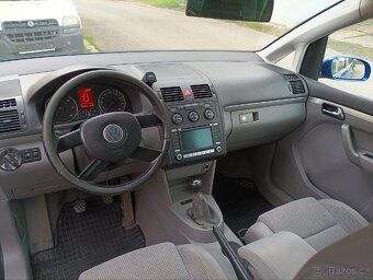 VW TOURAN 2.0 16V 103kw 7 míst - 5
