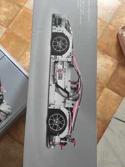 Stavebnice sportovního vozu Bugatti Chiron - 5