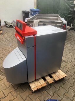 Prodám litinový kotel na olej 33 -36 Kw - 5