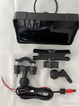5” (12,7cm) Moto CarPlay/ android auto na motorku - 5