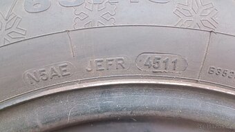 Zimní Dunlop 195/65 R15 - 5