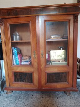 Starožitný nábytek - 5