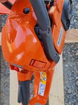 Husqvarna 445 motorova pila zaruka - 5