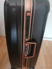 NOVÁ CENA prodám cestovní kufr ASUS ROG - limitovaná edice - 5