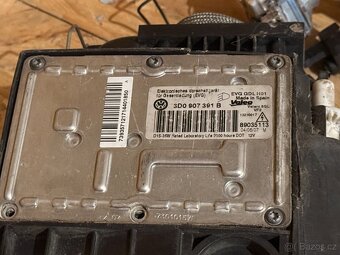 Volkswagen Passat B6 Xenonová světla - 5