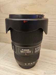 Objektiv Canon EF 16-35 mm f/4L IS USM
 - 5
