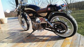 Cafe racer  Suzuki Savage 650 - 5
