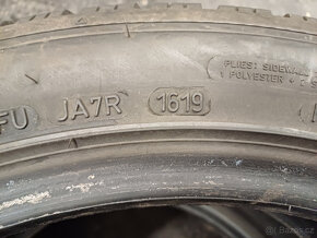 Zimní pneu Dunlop 235/45/18 98V - 5
