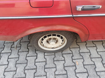 Prodám Mercedes-Benz 123,200D,r.v.1971 - 5