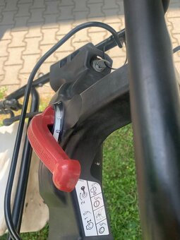 MTD benzínová sekačka se starterem - 5