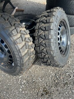 Pŕodam gumy 215/60/16 offroud - 5