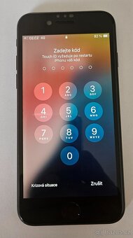 iPhone SE 2020 v hezkem stavu - 5