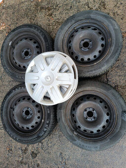 Renault Captur - disky 6,5x16 et40 + zimní 205/60/16 - 5