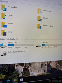 Manažerský notebook DELL, lehký rychlý a kvalitní - 5