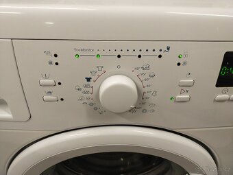 Prodám plně funkční dig.pračku zn. WHIRLPOOL-6 kg--DOVEZU-- - 5
