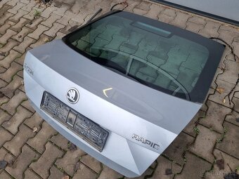 5 dveře Škoda Rapid - kompletní - 5