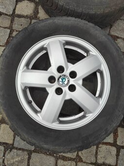 Prodám orig.alu 15 škoda Octavia 1 5x100 ET 38 pneu K.O - 5