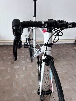 Focus Izalco Race 9.7 - silniční kolo - 5