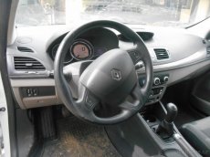 renault megab 1,5 dci 66kw rok 2010 klima - 5