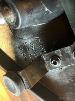 Kryt sedla spolujezdce KTM - 5