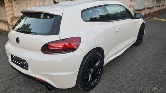 VOLKSWAGEN SCIROCCO R - 2,0TSi 195kW - Manuál. - 5