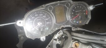 Yamaha X-Max 250 na díly - 5