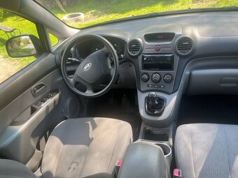Prodám kia carans 2.0 CRDI rok 2009 Najeto 150 000 KM - 5