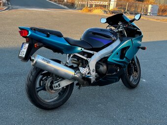 Kawasaki ZX6R - 5