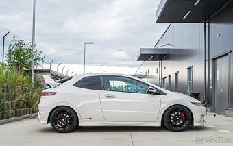 Honda Civic TypeR FN2 2.0 i-VTEC 148kW Championship White - 5